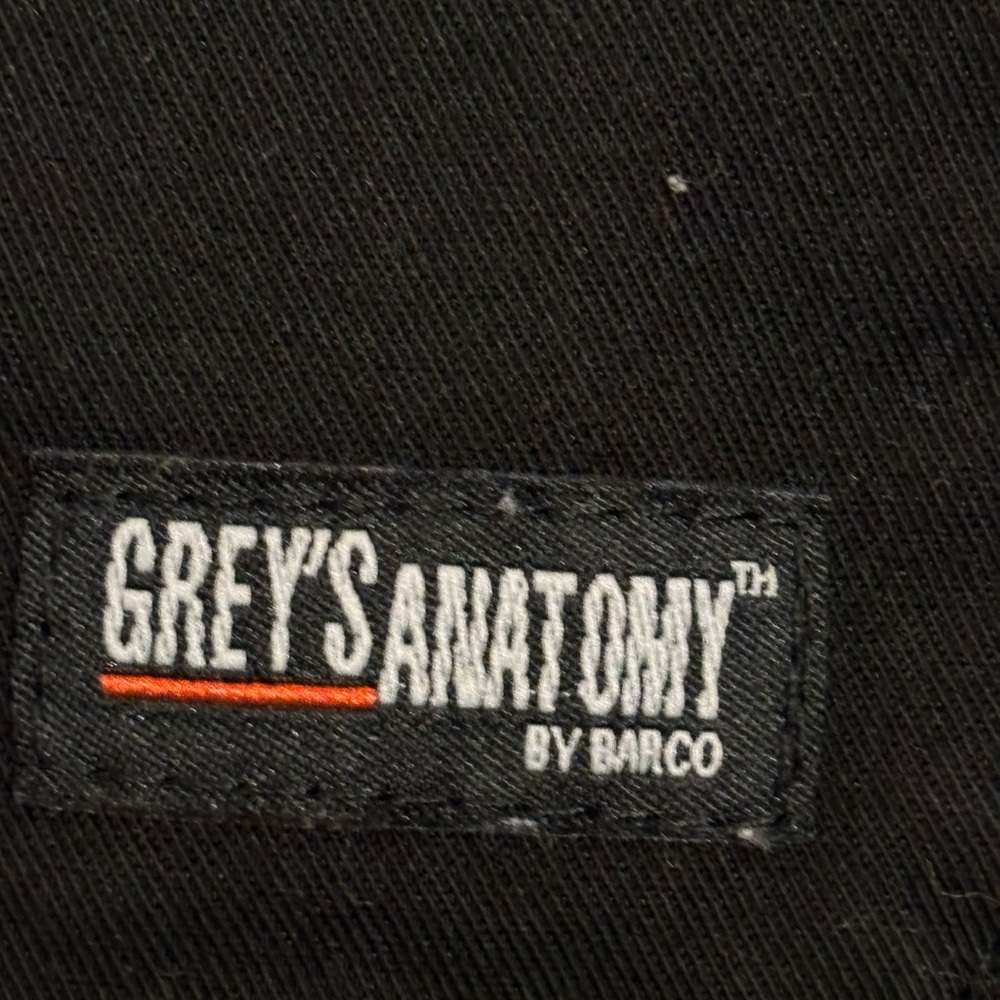 Greys Anatomy scrubs - Picture 2 of 2